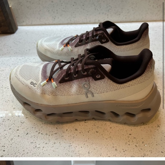 Cloudlit used few times - Picture 2 of 3